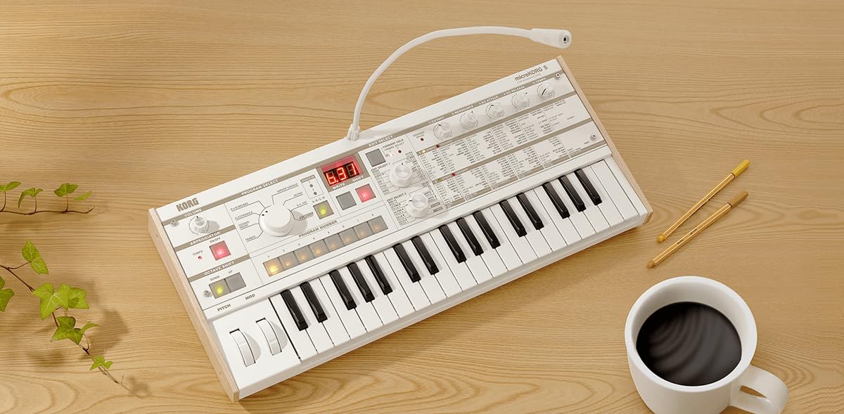 Korg microKORG S Compact Analog Modeling Synthesizer w/ Vocoder Mini Mic