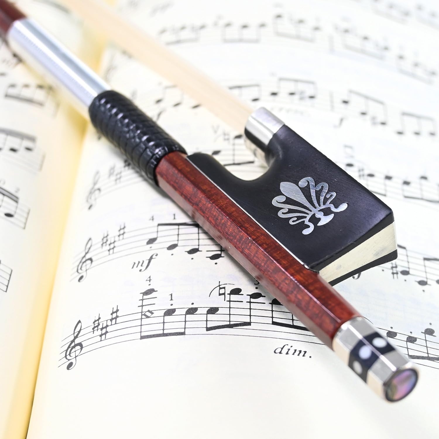 Master Level Hybrid Carbon Fiber Violin Bow Strong Carbon Core with Pernambuco Looking Amazing Performance Full Size Fiddle Bow