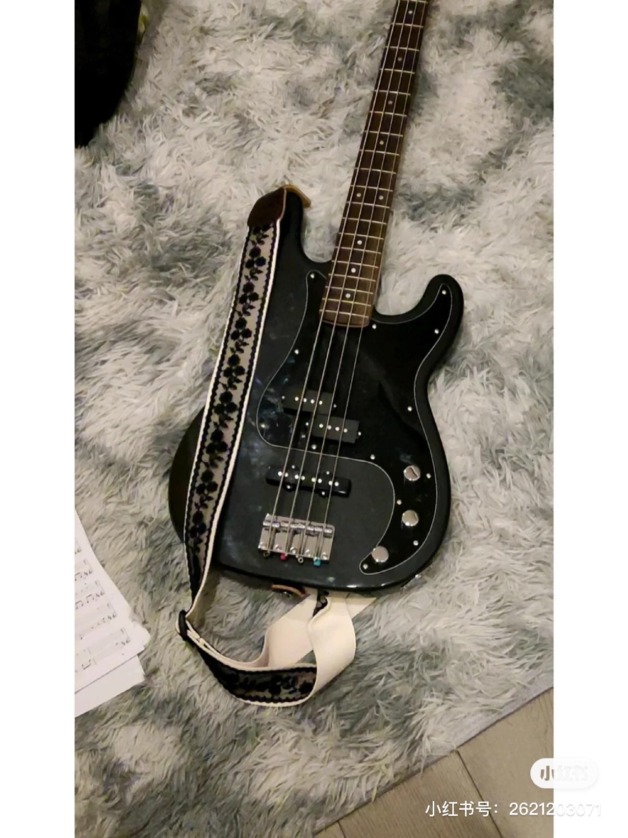 MUSIC FIRST Original Design, 2 inch width (5cm), Black Cool & Vintage Black Lace Soft Lace & Genuine Leather Delux Electric Guitar Strap Bass Strap (Black Lace)
