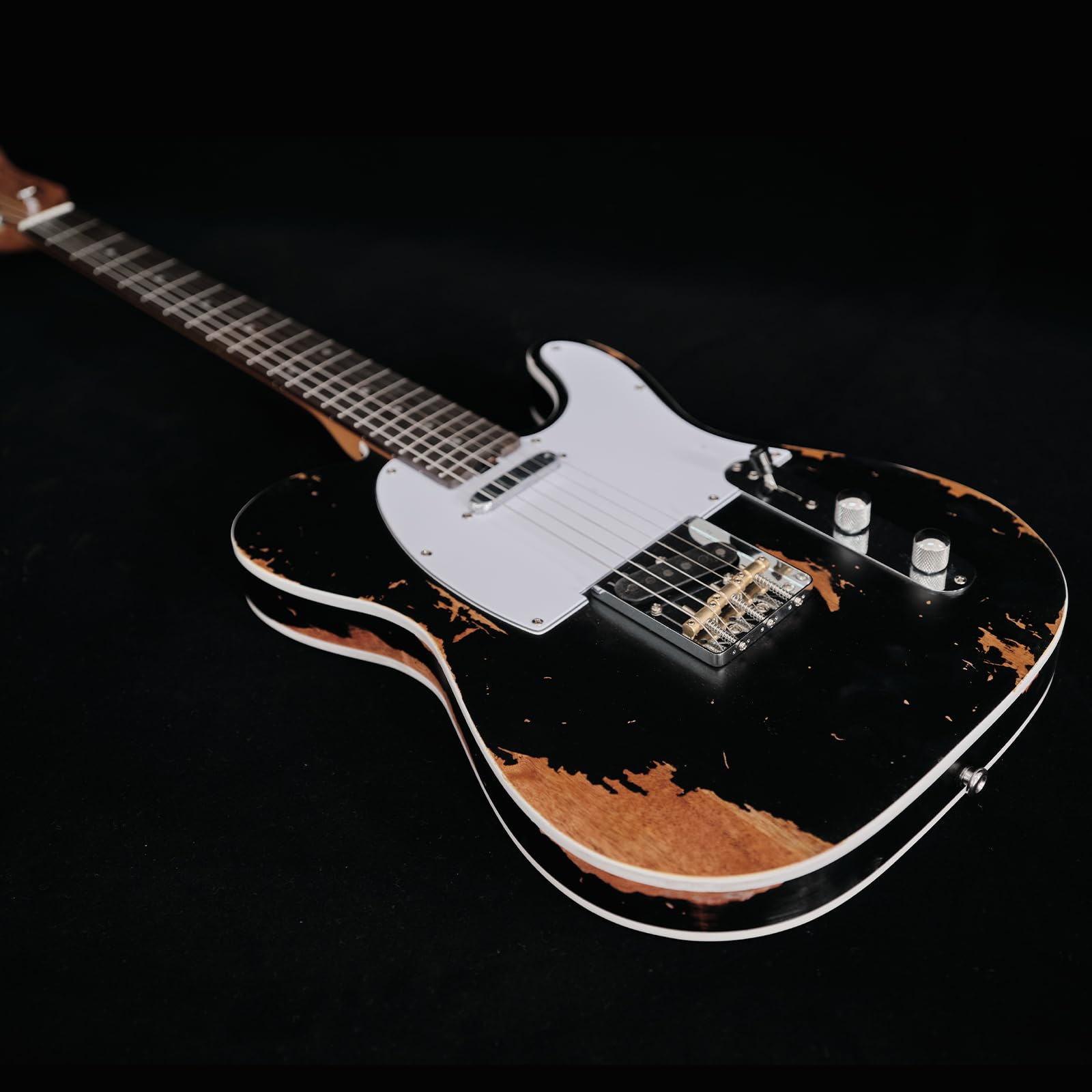 KGD Relic electric guitar mahogany body carbonized maple neck rosewood fretboard 6-string solidbody electric guitar S-S pickupsbrass barrel saddle bridge (Black)