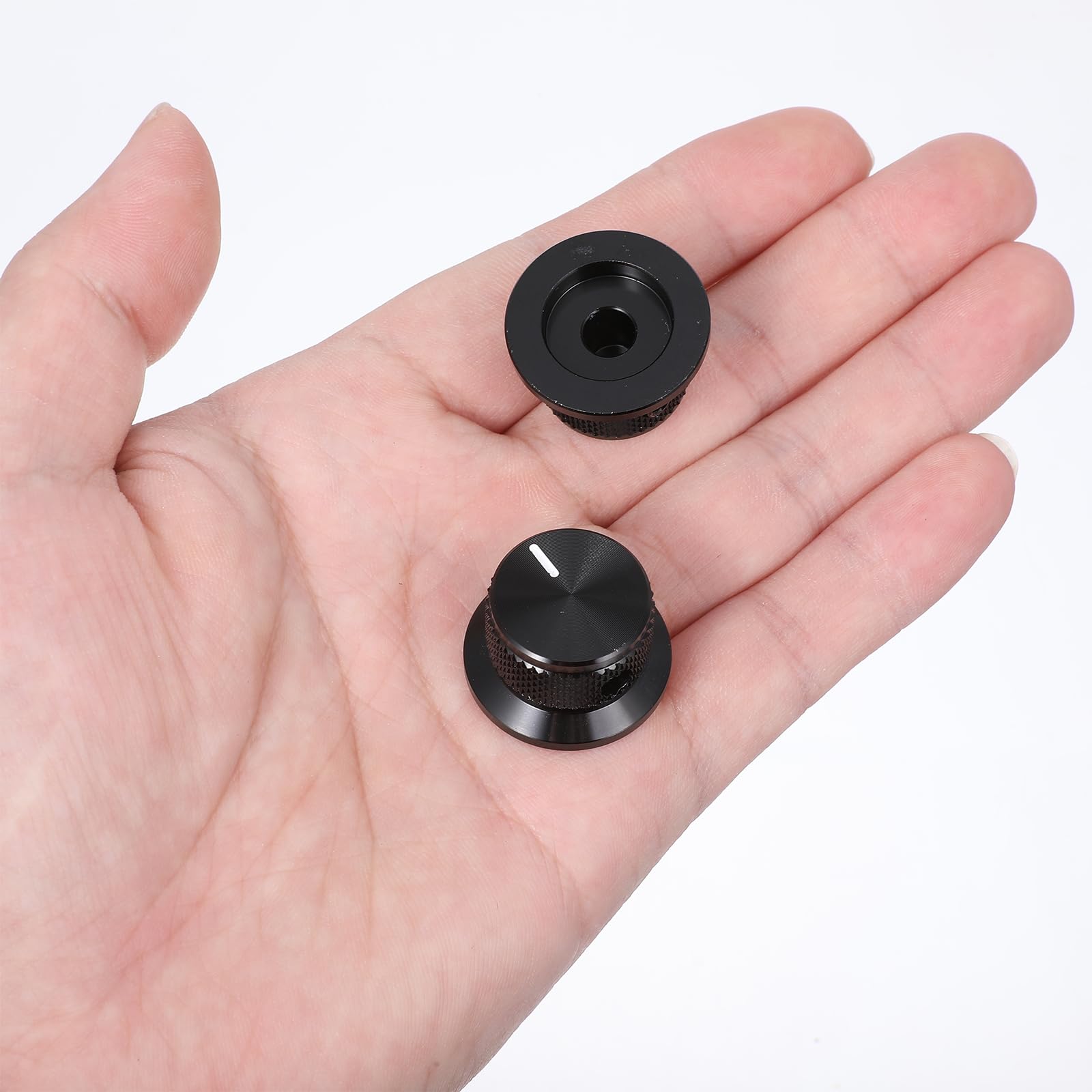 Fiyooau 2Pcs Aluminium Potentiometer Knob, 1/4″ D Shaft Knob Universal Black Guitar Volume Knobs with Set Screw for Guitar/Bass/AMPS/Preamps