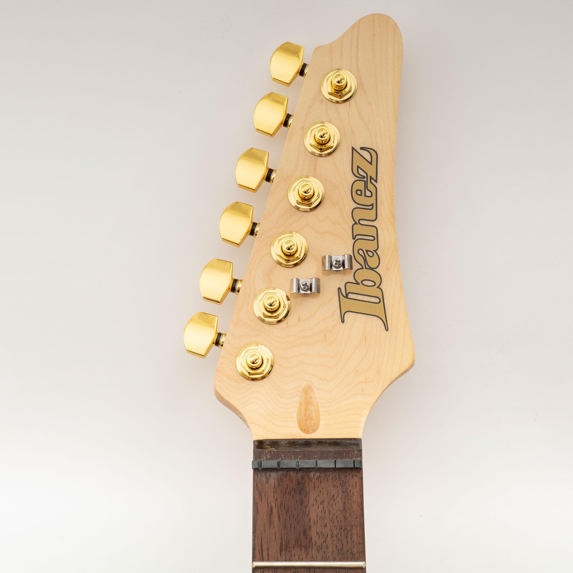 Musiclily Pro R18K-04 6 inline 18:1 Ratio Full Sealed Locking Tuners Gold