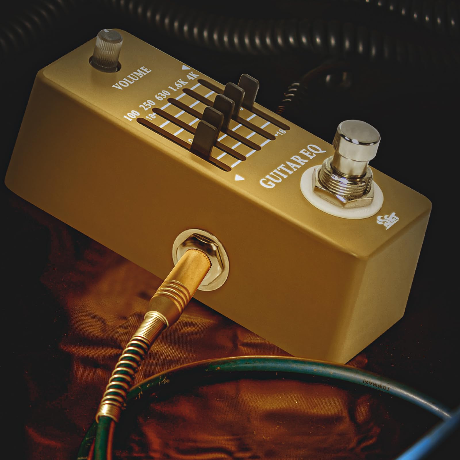 ISET Analog Guitar Equalizer Pedal – EQ Pedal For Electric and Acoustic Guitar With True Bypass