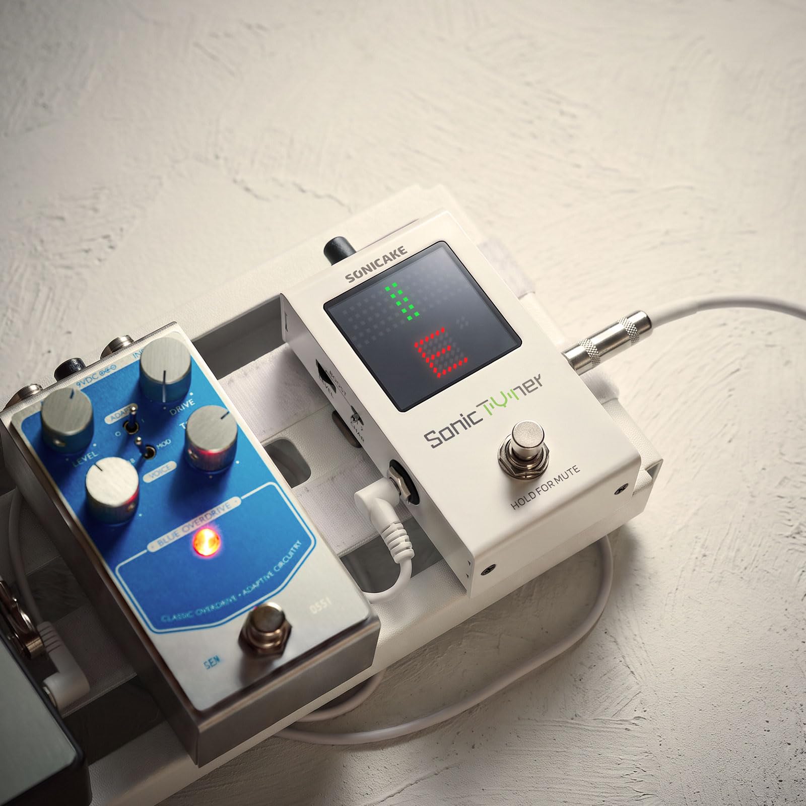 SONICAKE Tuner Pedal with Boost, Pitch Indicator, Dual Bypass – Sonic Tuner