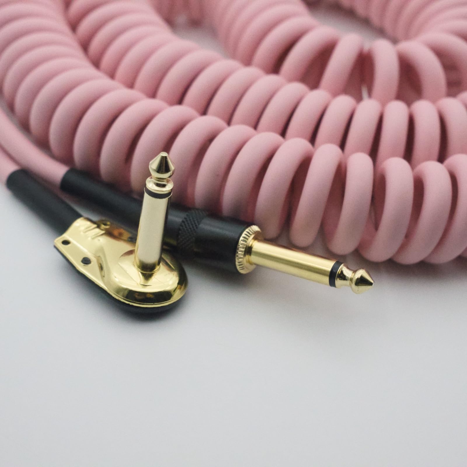 Aestivate 30ft/9m Coiled Guitar Cable Pancake Connector L-S Coil Electric Instrument Cable Curly Instrument Cable Stretchable 1/4 inch Right Angle to Straight(30ft-Pink)