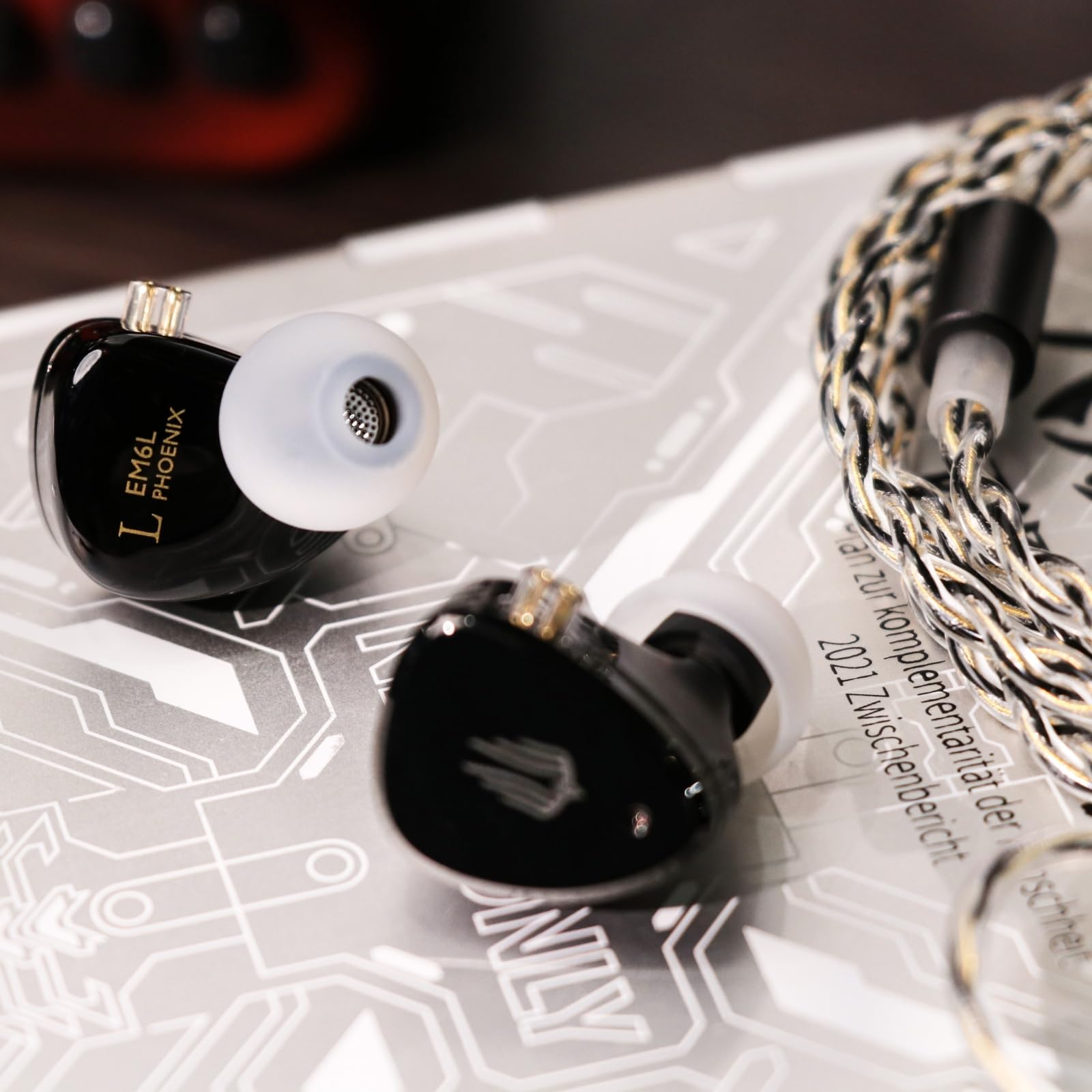 SIMGOT EM6L 1DD + 4BA Hybrid Driver In Ear Monitor Wired HiFi IEM Earphones