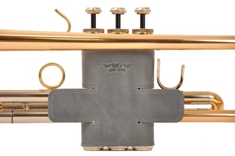 Trumpet Valve Guard Genuine Leather of protection and comfort (Guard, Blue)