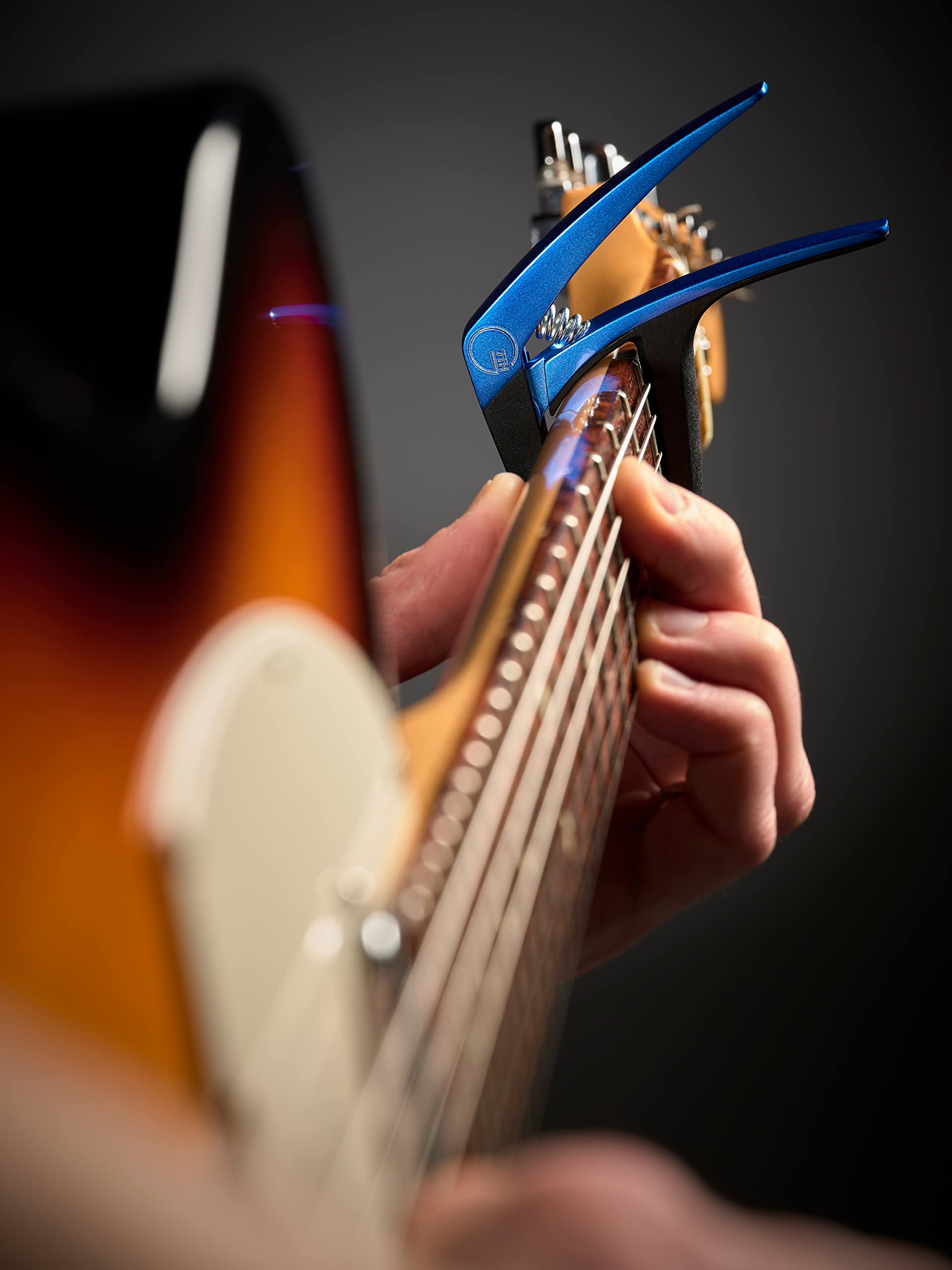G7th Nashville 6 String Blue Guitar Capo – Lightweight and Low Profile with Protective Silicone Pads – The Perfect Capo for Acoustic and Electric Guitar – UK Designed