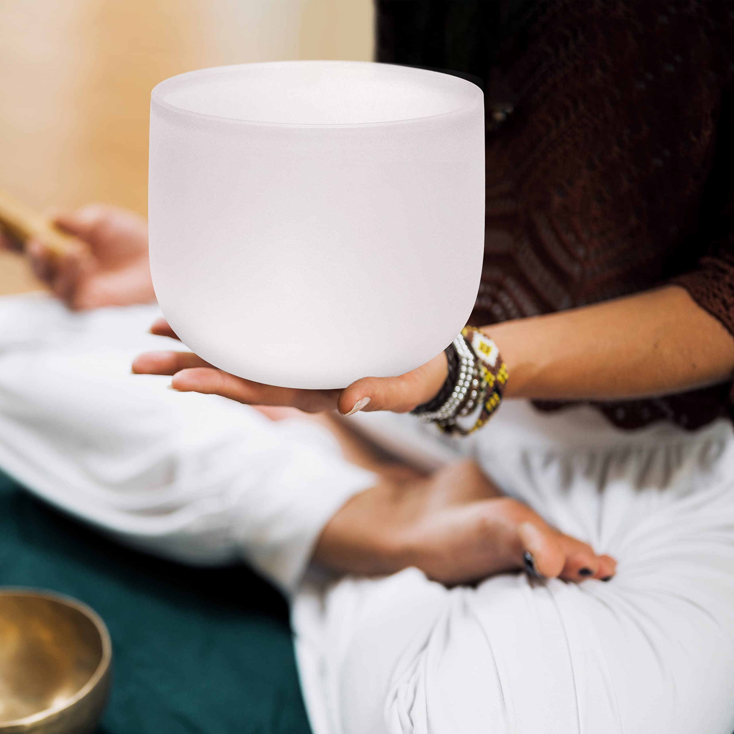 TOPFUND 440Hz D Note Crystal Singing Bowl 8 inch Sacral Chakra with Heavy Duty Carrying Case and Suede Mallet